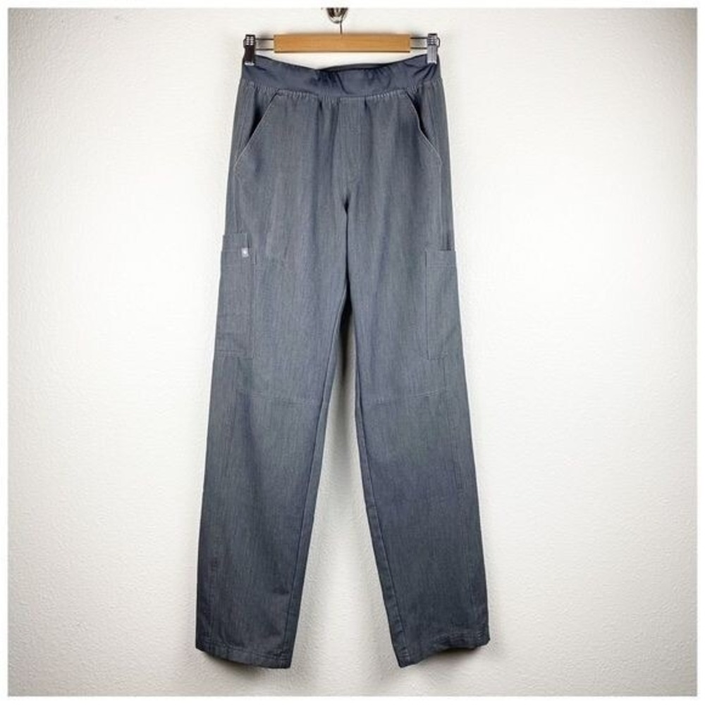 Figs Technical Cargo Scrub Pants in Gray Size XS‎